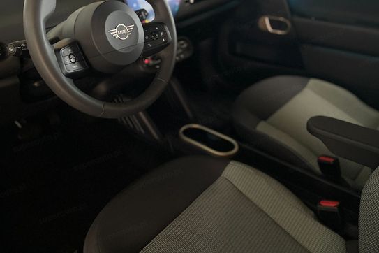 Mini Mini Cooper SE Linia Essential