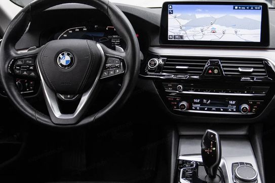 BMW Seria 5 520d xDrive mHEV aut