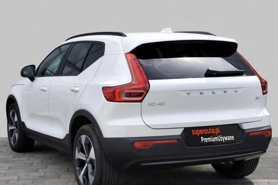 Volvo XC40 B4 B Plus Dark