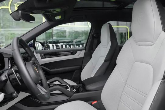 Porsche Cayenne Coupe E-Hybrid