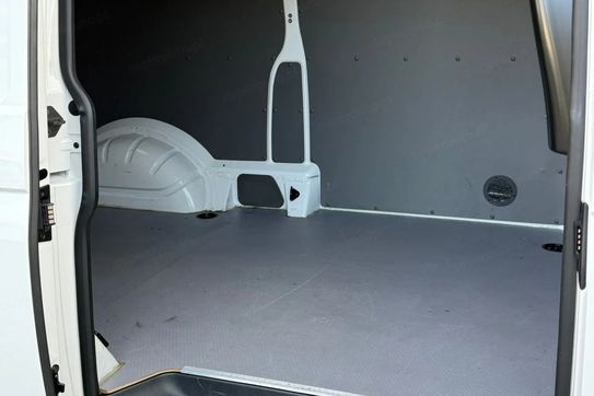 Volkswagen Transporter 2.0 TDI L2H1