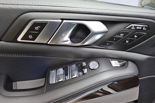 BMW X7 xDrive40d mHEV sport-aut