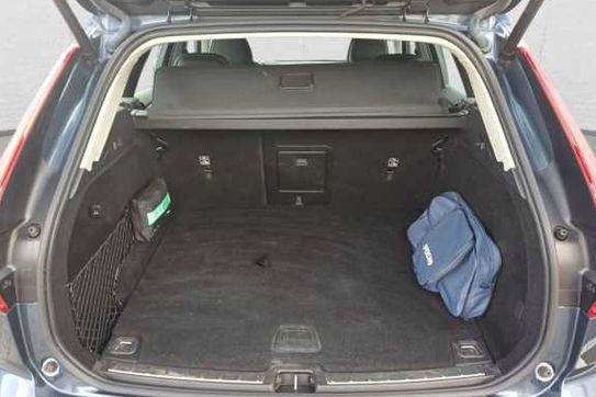 Volvo XC60 B4 B Momentum Pro