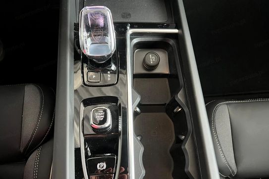 Volvo XC60 T8 Plug-In Hybrid AWD Plus Black Edition