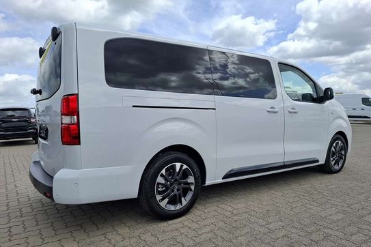 Opel Zafira Life Extra Long L2H1 Business AT8