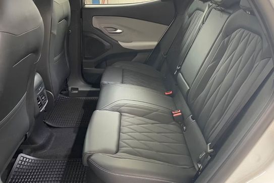 Ford Explorer Premium 77kWh RWD