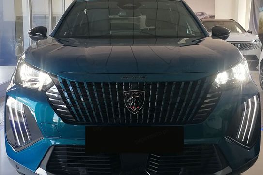 Peugeot 2008 Allure EAT8 1.2 PureTech