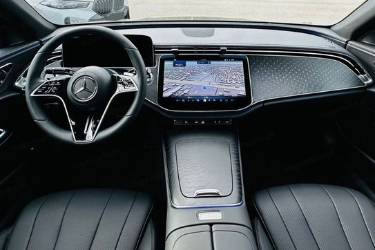 Mercedes E Klasa 220 d  4-Matic Avantgarde