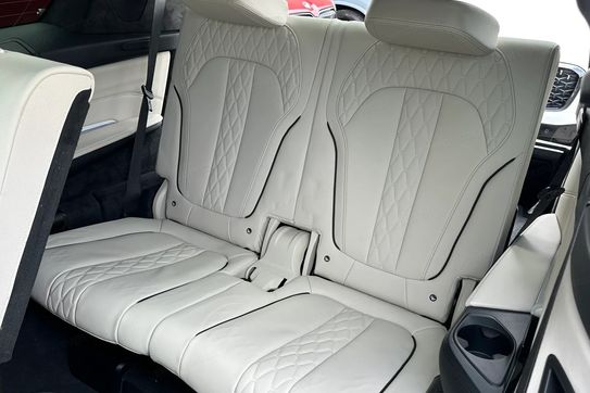 BMW X7 M60i xDrive