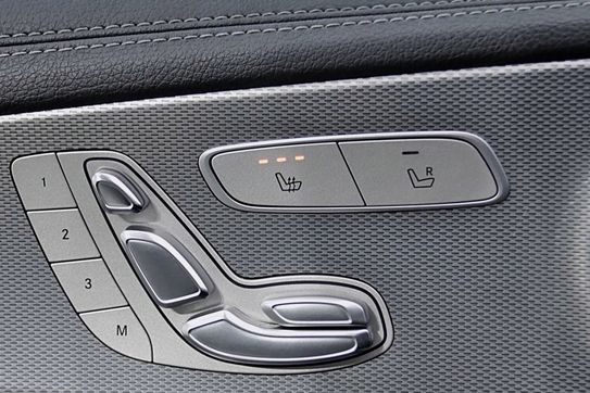 Mercedes Klasa E 220 d 4-Matic 9G-TRONIC