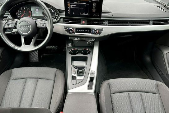 Audi A4 35 TFSI mHEV Advanced S tronic