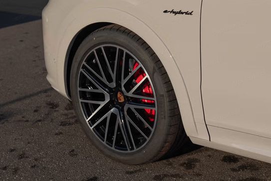 Porsche Cayenne Coupe S E-Hybrid Black Edition