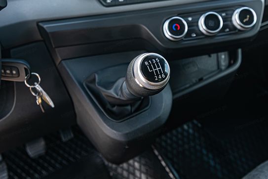 Renault Master L3 Kontener + Winda