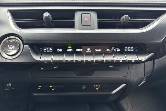 Lexus UX 200 GPF Business Edition 2WD