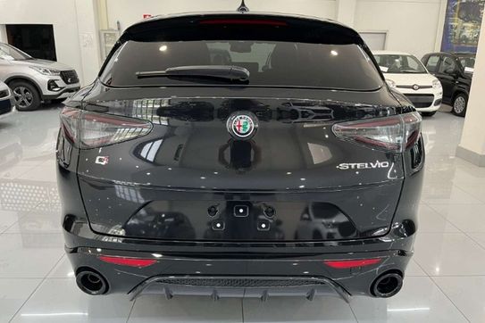 Alfa Romeo Stelvio Turbo Intensa Q4