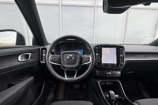 Volvo XC40 73kWh Recharge Plus aut