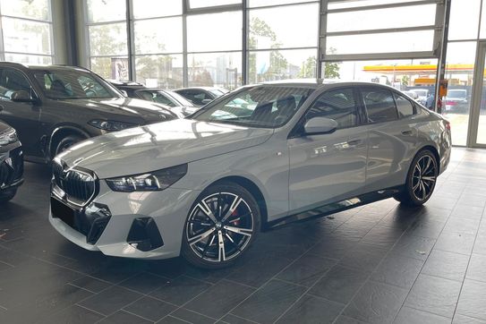 BMW Seria 5 520d xDrive M Sport