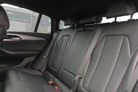 BMW X4 xDrive20d sport-aut