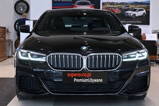 BMW Seria 5 520i mHEV aut