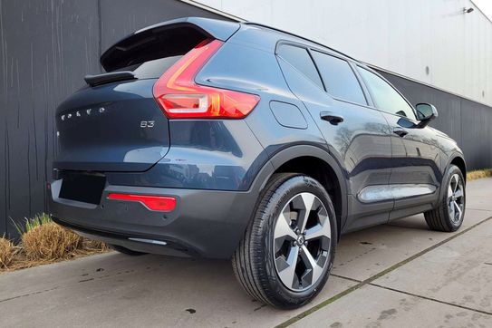 Volvo XC40 B3 Ultra Dark