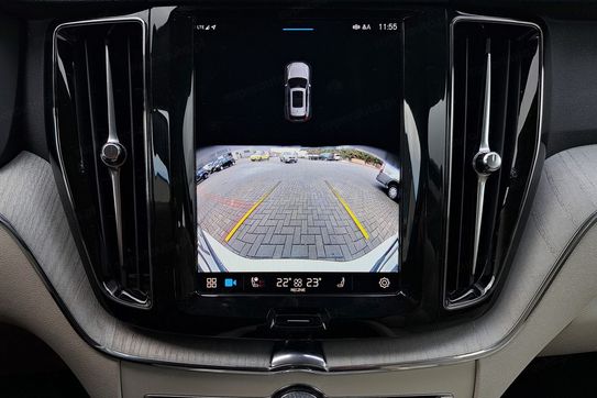 Volvo XC60 B4 D AWD Plus Dark