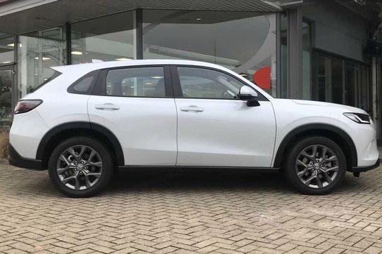 Honda ZR-V Elegance 2.0 i-MMD HEV 2WD CVT