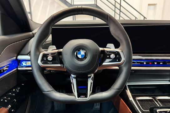 BMW Seria 7 740d xDrive M Sport