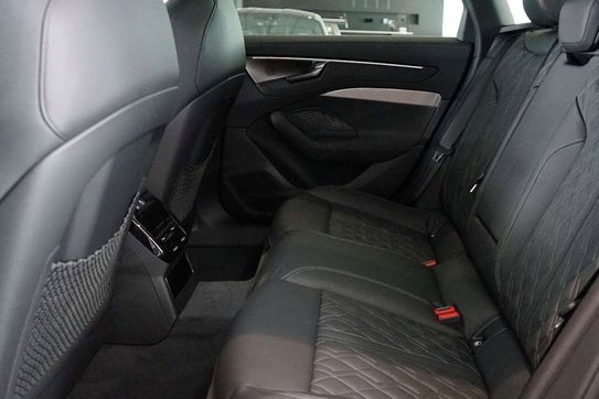 Audi A6 TDI quattro S line