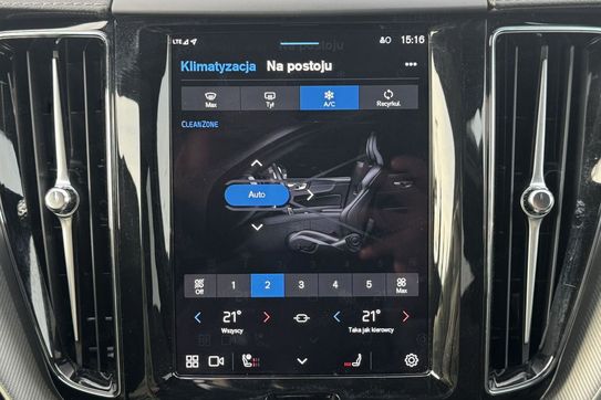 Volvo XC60 T6 Plug-In Hybrid AWD Ultra Dark aut