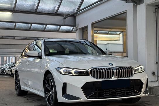 BMW Seria 3 Touring 320d xDrive M Sport