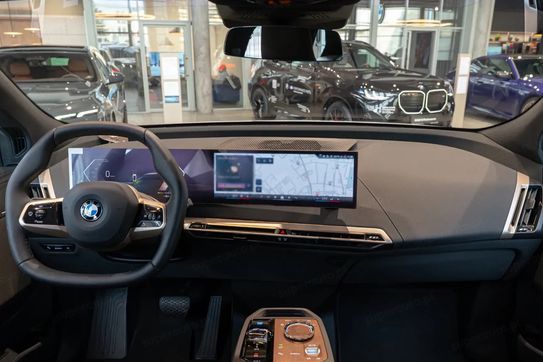 BMW iX xDrive60