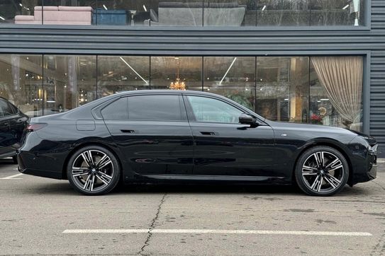 BMW Seria 7 740d xDrive M Sport