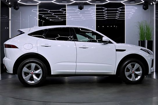 Jaguar E-Pace 2.0 i4P AWD R-Dynamic