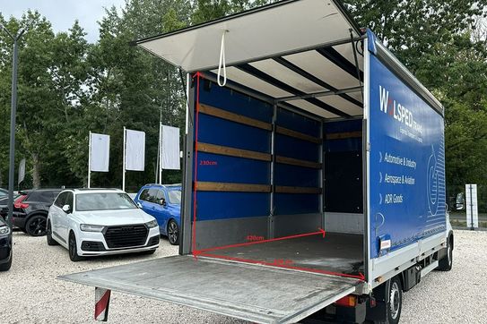 Iveco Daily 35S18 Plandeka + Winda