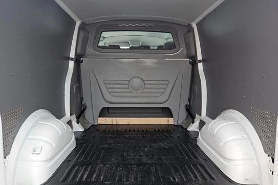 Volkswagen Transporter 2.0 TDI L2H1