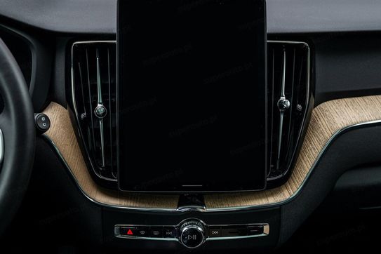 Volvo XC60 B5 B AWD Plus Dark