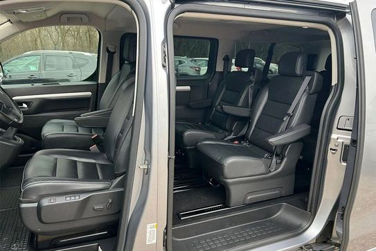 Peugeot Traveller L2H1 Long Business Vip