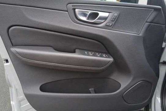 Volvo XC60 B5 B AWD Plus Dark