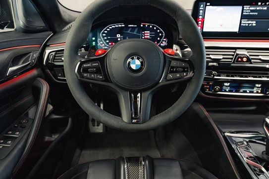 BMW Seria 5 M5 CS
