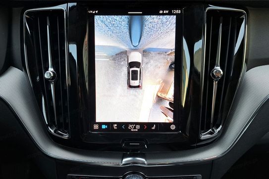 Volvo XC60 T6 Plug-In Hybrid AWD Plus Dark