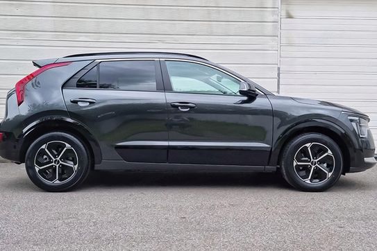 Kia Niro 1.6 GDI Hybrid M