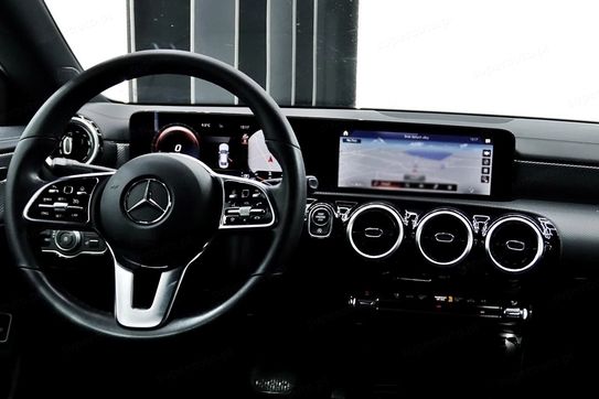 Mercedes CLA 200 7G-DCT