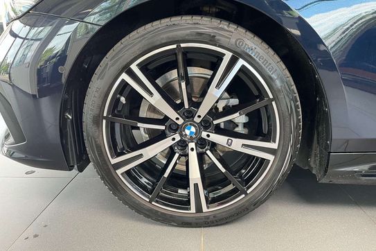 BMW Seria 5 530e xDrive M Sport