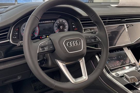 Audi Q7 55 TFSI e quattro S Line
