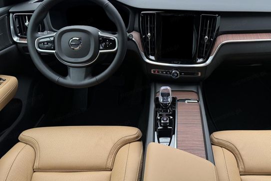 Volvo V60 B4 Ultra Dark