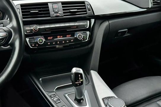 BMW Seria 3 320i M Sport