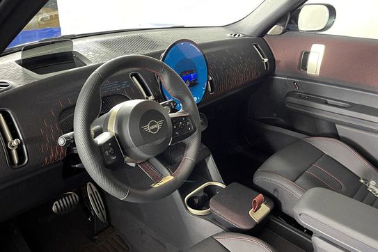 Mini Countryman JCW ALL4  Linia John Cooper Works