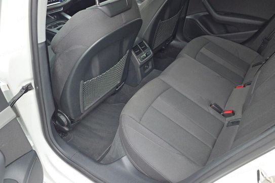 Audi A4 35 TFSI Advanced