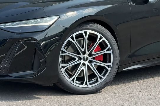 Audi A6 e-Hybrid quattro Avant