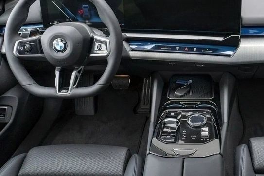BMW Seria 5 520i M Sport